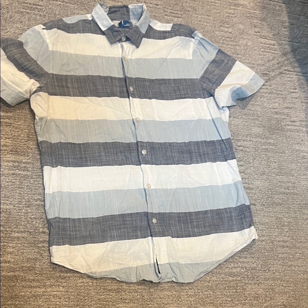 14th & Union Men's Casual Blue and White Striped Shirt